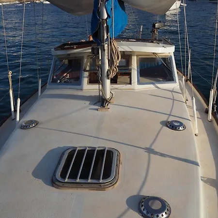 Úszó hotel Ta Xbiex Marina Yacht Gżira